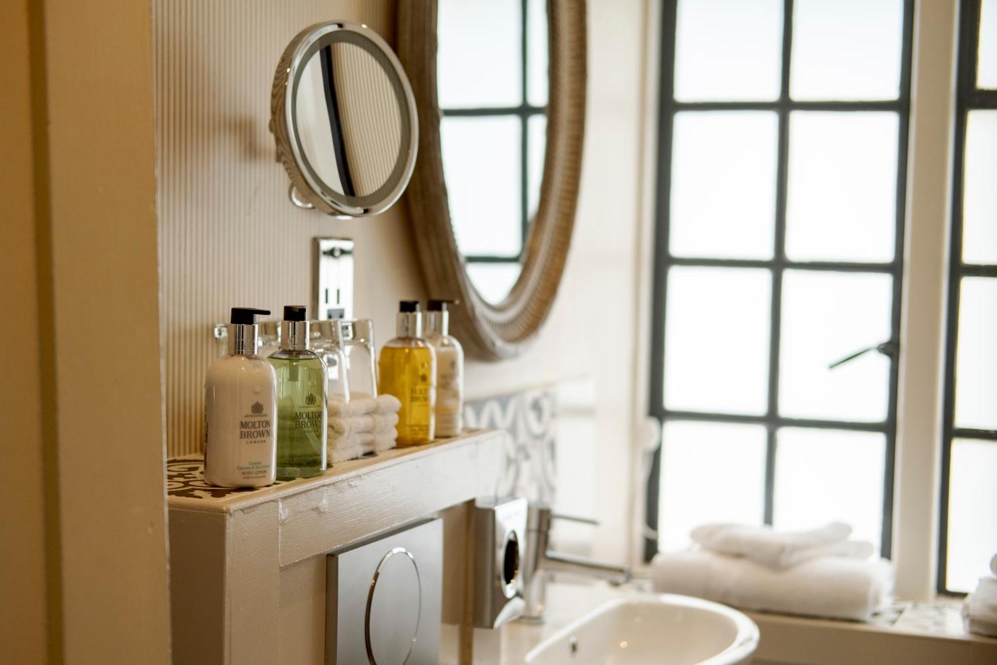 The Hare & Hounds Hotel Tetbury Zimmer foto