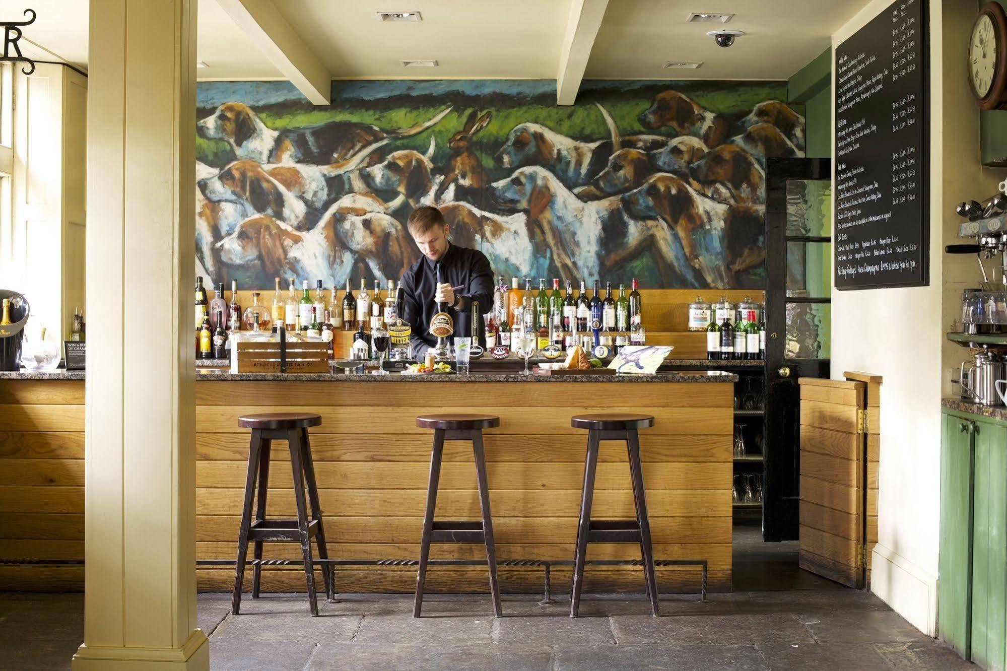 The Hare & Hounds Hotel Tetbury Exterior foto